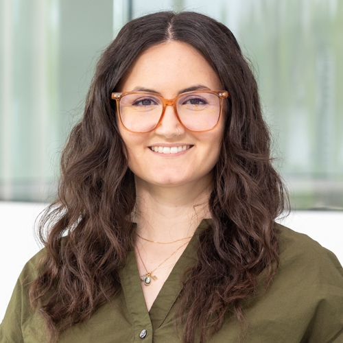 Portrait of Hannah Resnick